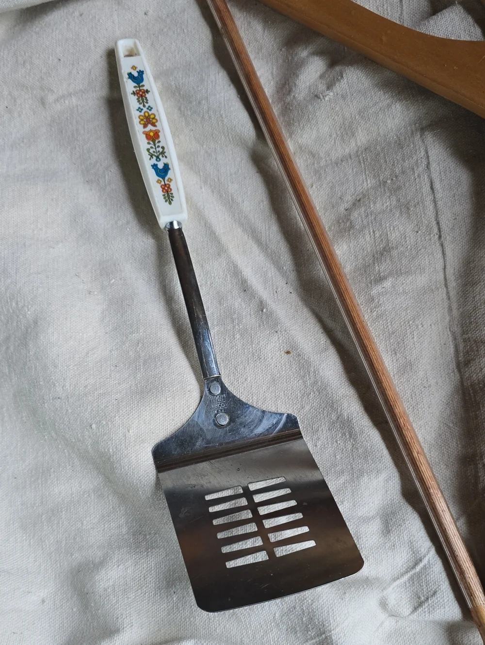 Vintage Ecko Spice Life  Slotted Turner Spatula Chromium Plated Rooster FLORAL